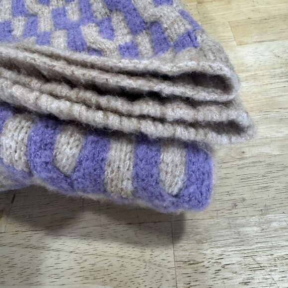 Anthropologie Knit Geo Throw Blanket 50"x60" Lavender Purple Beige Textured NEW - Picture 6 of 12
